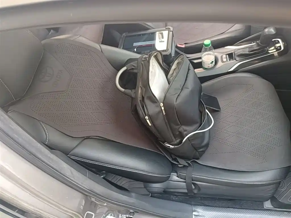 Toyota Corolla 2021 Hybrid 1.8L E-CVT Elite Edition фото 25