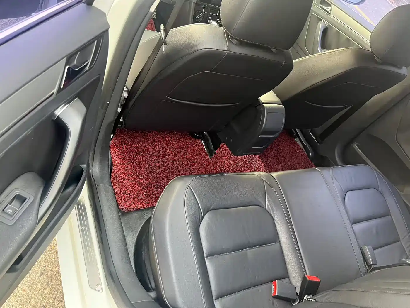 Volkswagen Bora 2014 1.6L Automatic Comfort Edition фото 7