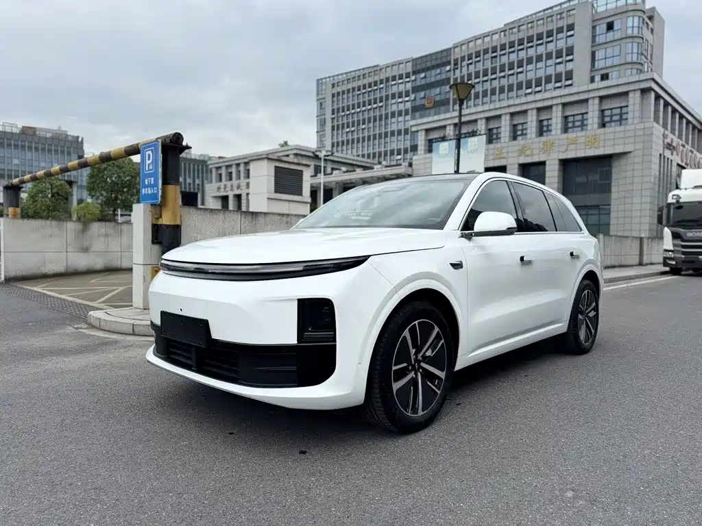 Li Auto L6 2024 Pro