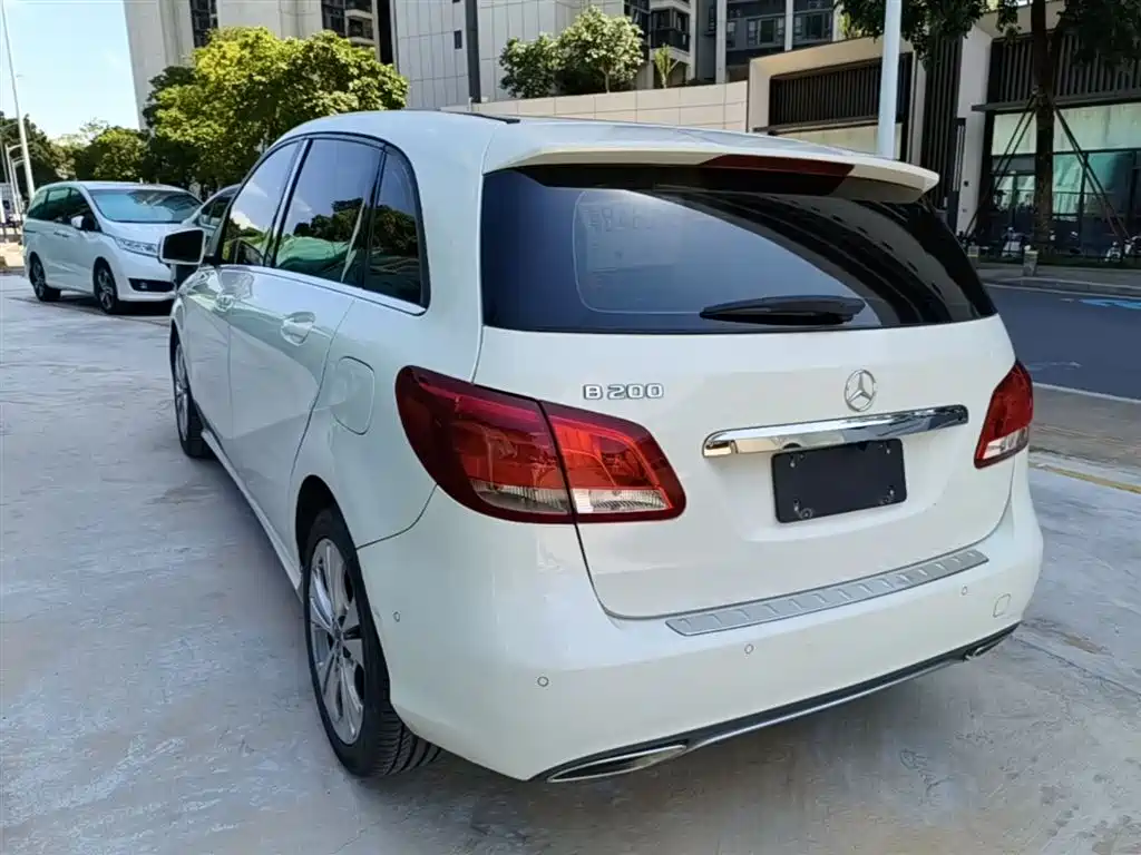 Mercedes-Benz B-Class 2019 B 200 Dynamic фото 5