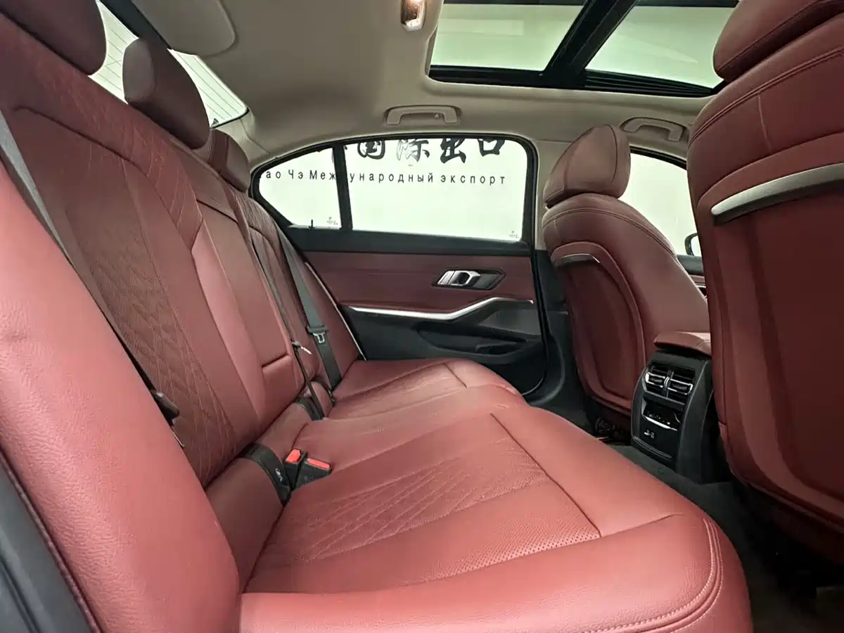 BMW 3 Series 2023 320Li M Sport Package фото 10