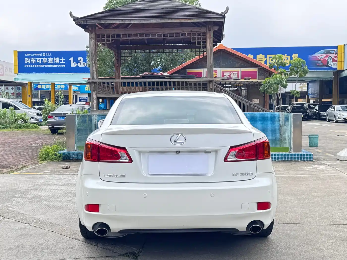 Lexus IS 2009 300 фото 14