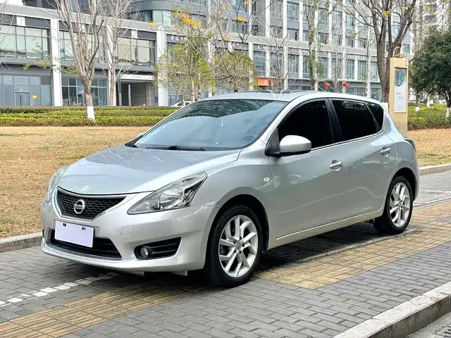  Nissan Tiida 2011 1.6T M-CVT Dynamic Edition