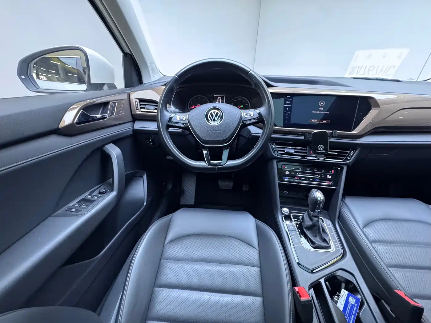Volkswagen Tharu 2021 Model 280TSI 2WD Luxury Edition фото 11