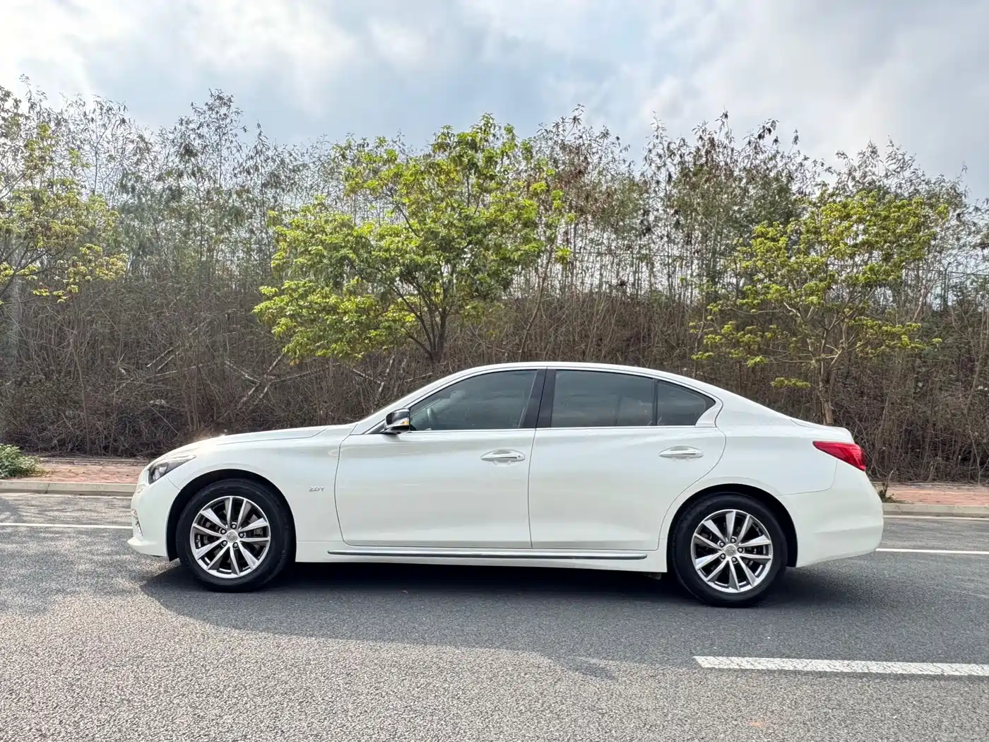 Infiniti Q50L 2017 2016 Model 2.0T Joy Edition