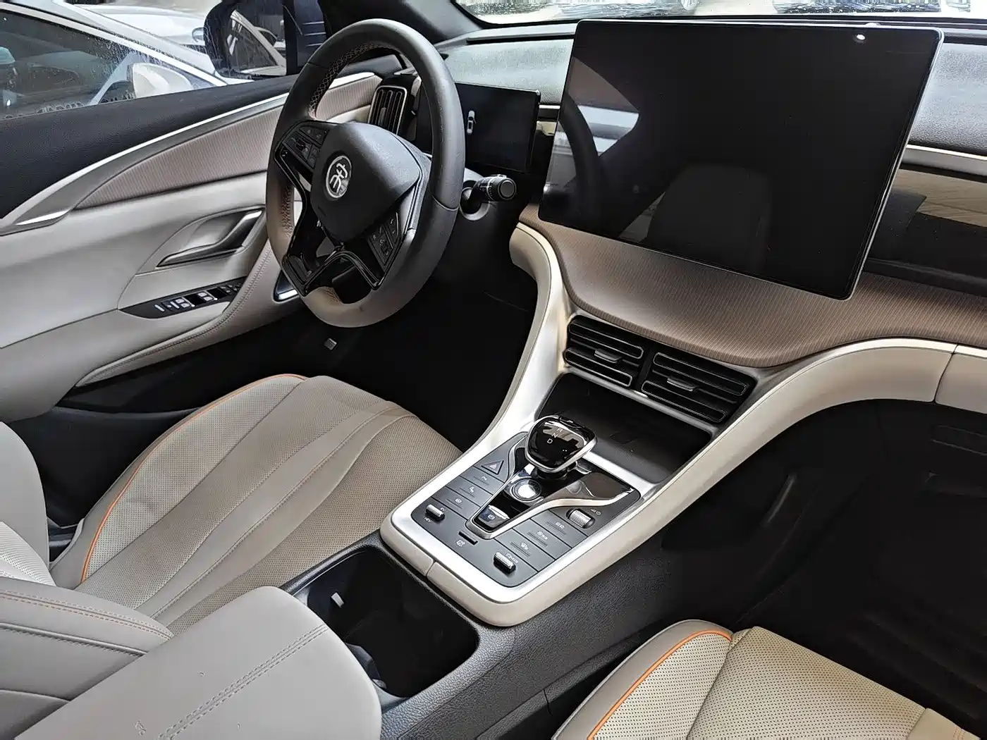 BYD Song Pro New Energy 2023 Champion Edition DM-i 110KM Excellence фото 10