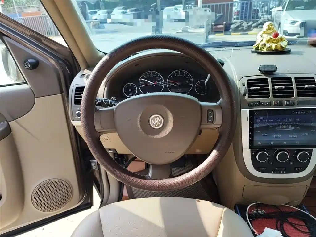 Buick GL8 2014 2.4L Classic Edition фото 3