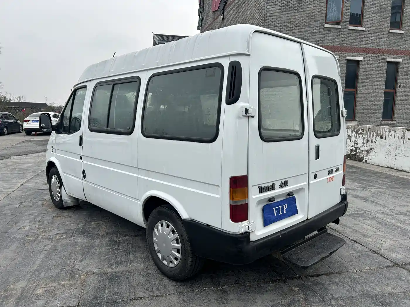 Ford Classic Transit 2015 2015 2.8T Diesel Short Wheelbase 6-Seater Mid-Roof MPV JX493ZLQ4