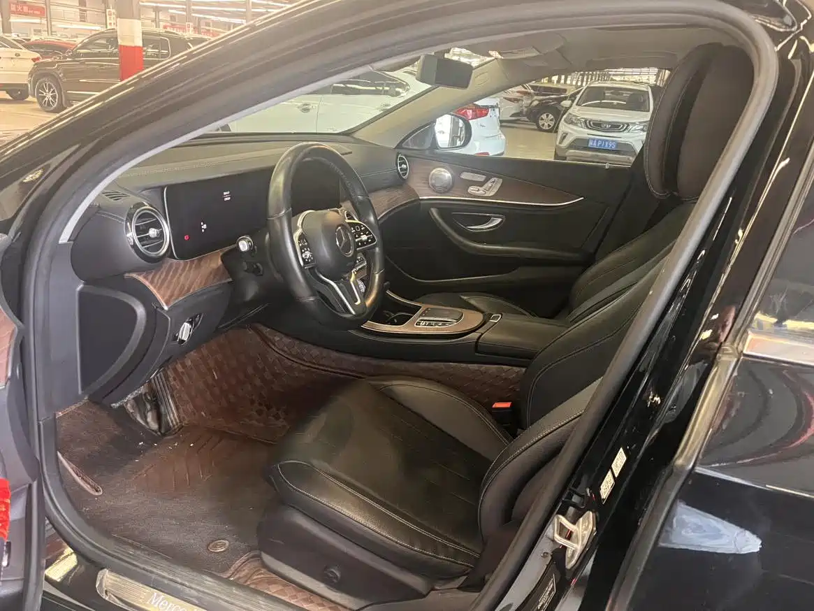 Mercedes-Benz E-Class 2020 E 300 L Fashion фото 7