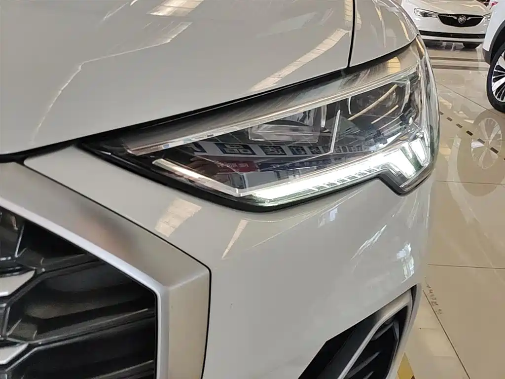 Audi Q3 2019 35 TFSI Progressive Sport фото 24