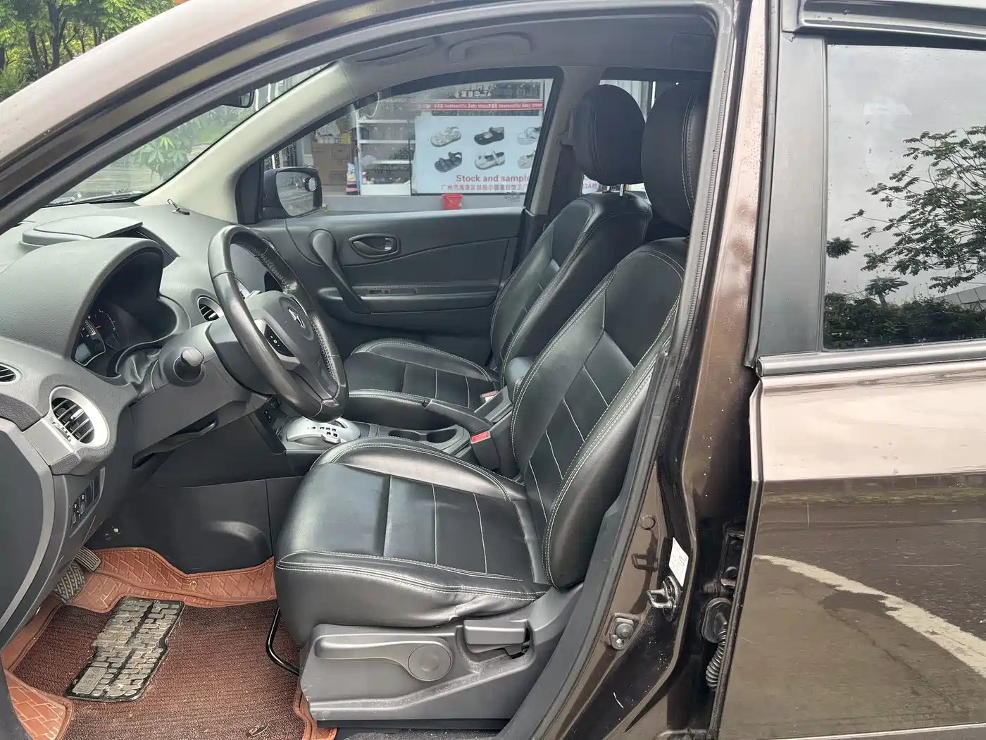 Renault Koleos (Import) 2015 2014 2.0L 2WD Standard Edition