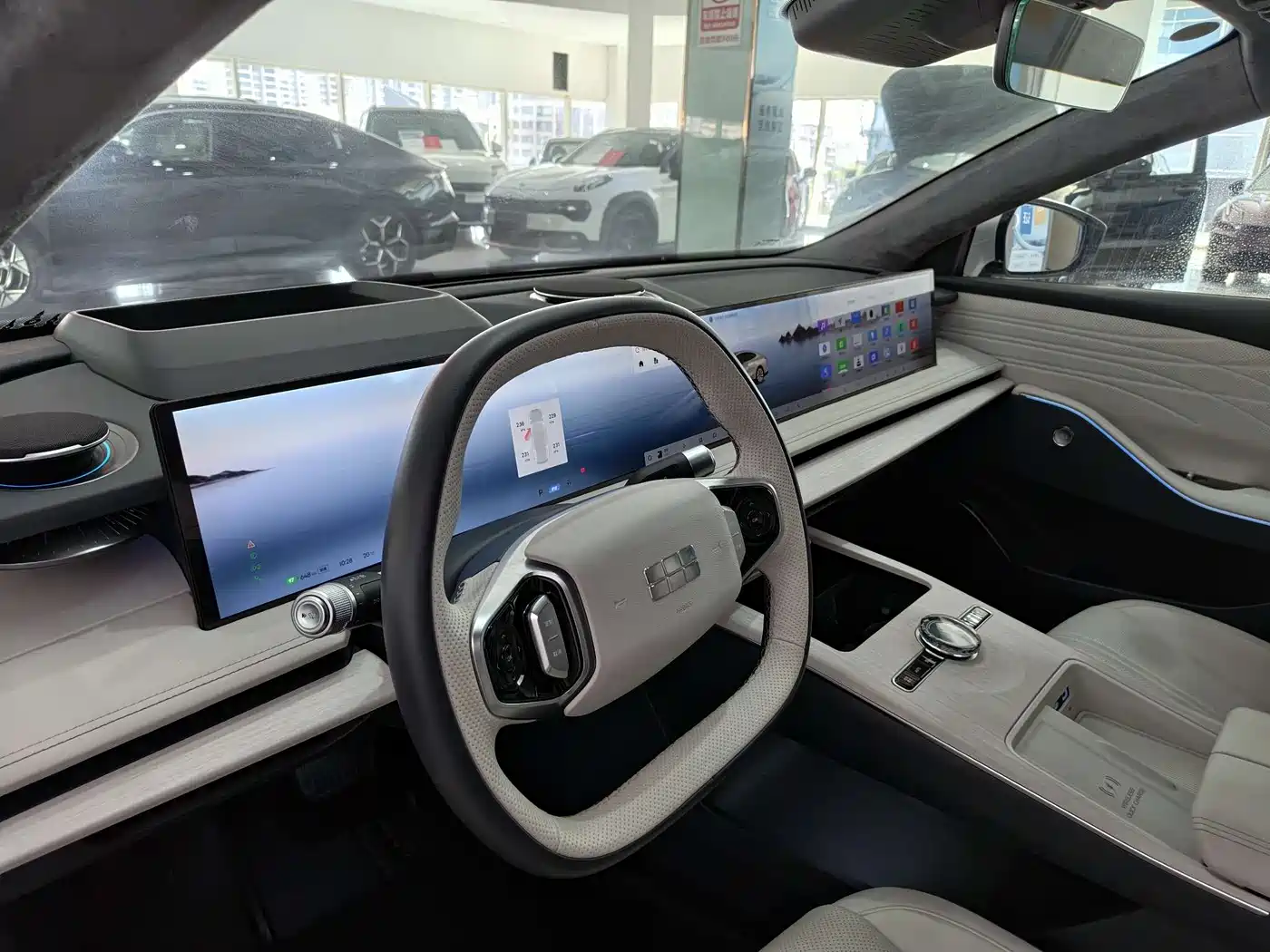 Geely Galaxy Galaxy E8 2024 665km RWD Starship Voyager Edition фото 8