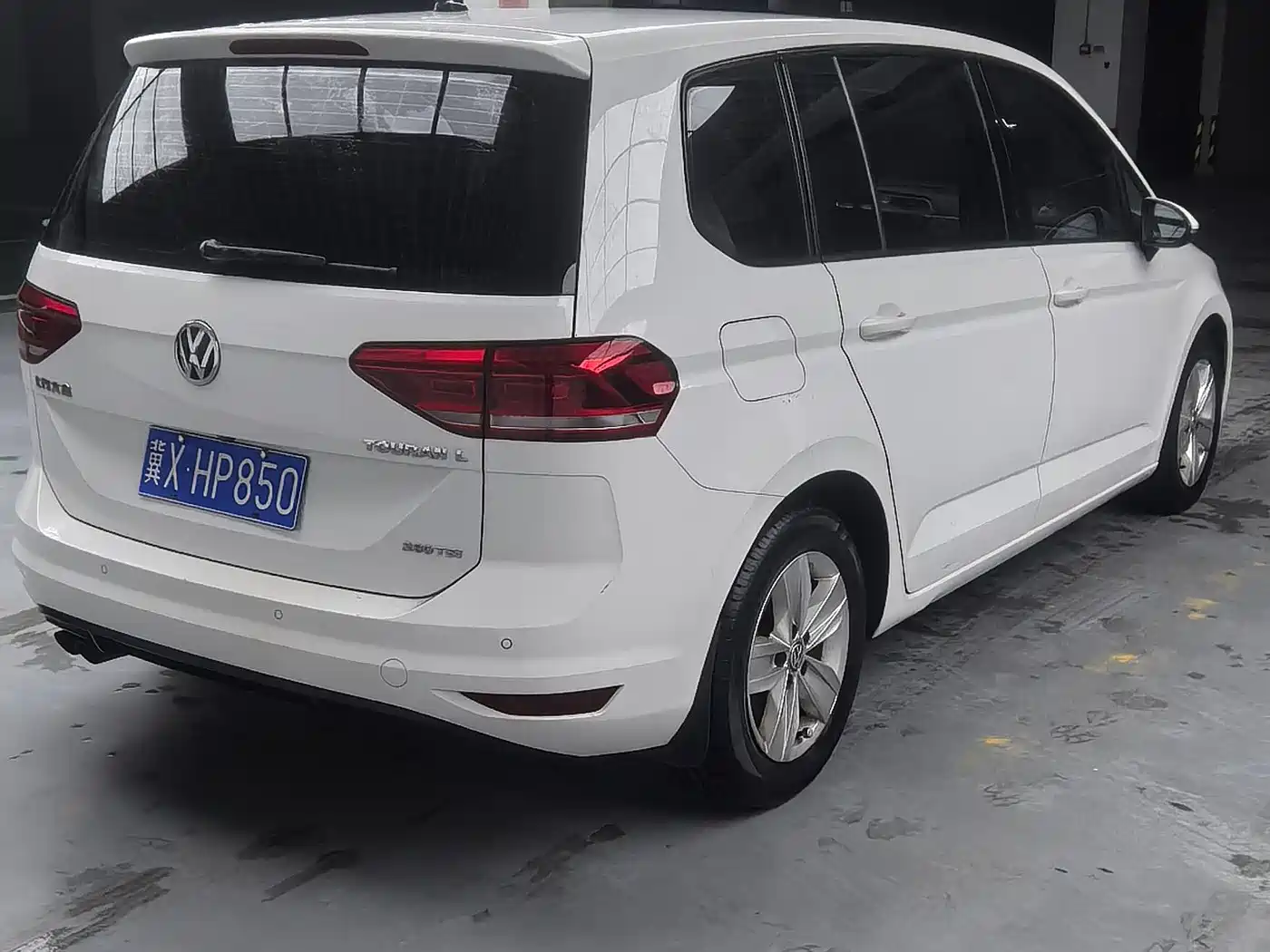 Volkswagen Touran 2018 Touran L 280TSI DSG Trendline 7-seater China V фото 3