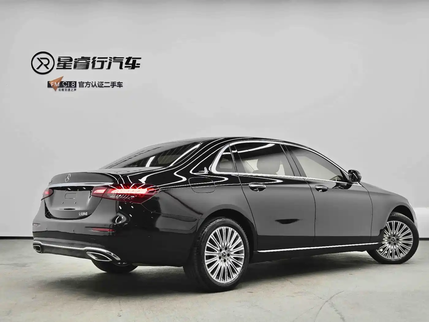 Mercedes-Benz E-Class 2022 E 300 L Fashion фото 14