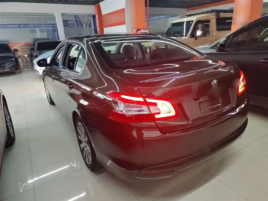 Peugeot 408 2014 1.8L Automatic Luxury Edition фото 23