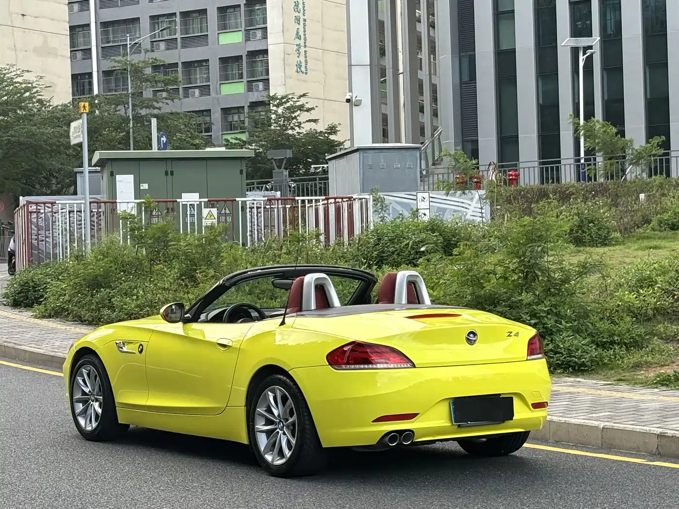 BMW Z4 2013 sDrive20i Leading фото 13