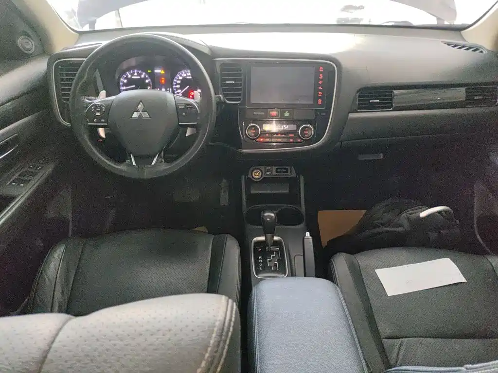 Mitsubishi Outlander 2016 2016 2.4L 4WD Elite Edition 5-seater