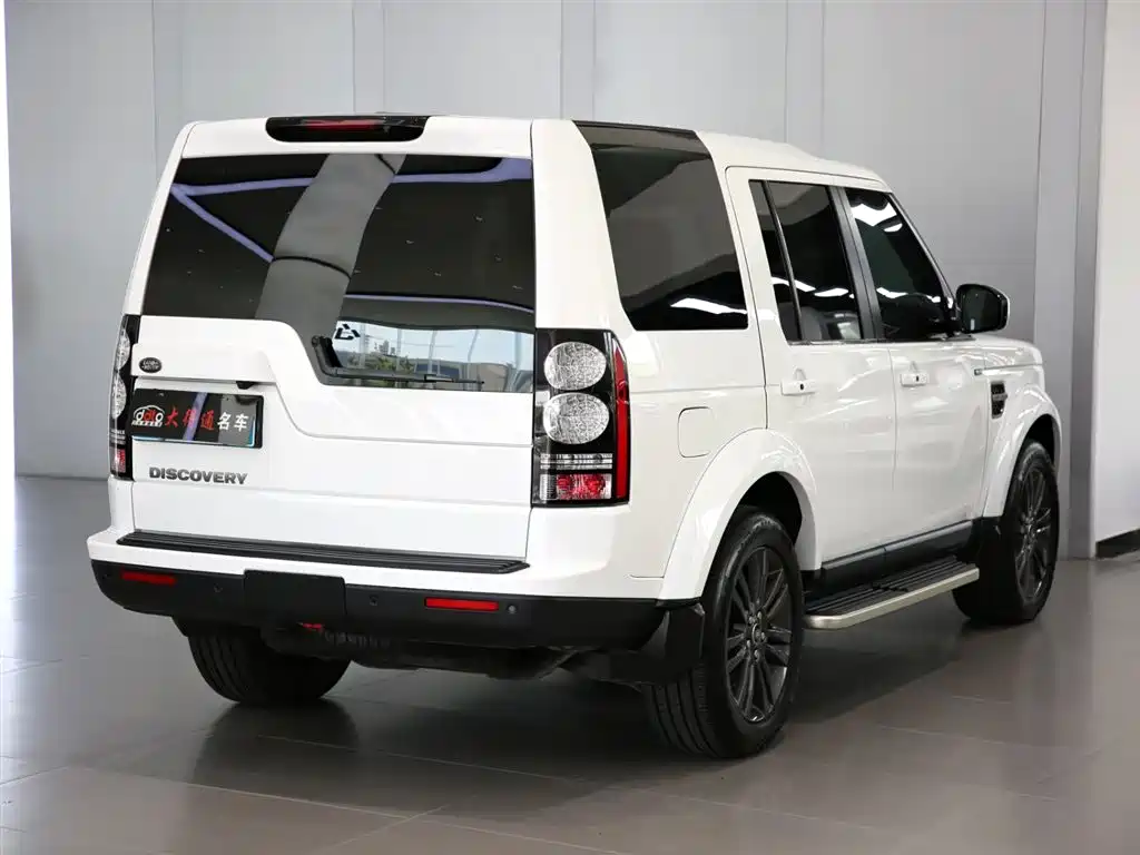 Land Rover Discovery 2016 3.0 SC Gloss Black Collector's Edition HSE фото 4