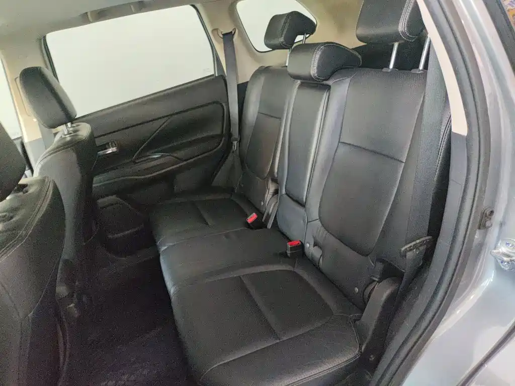 Mitsubishi Outlander 2016 2016 2.4L 4WD Elite Edition 5-seater