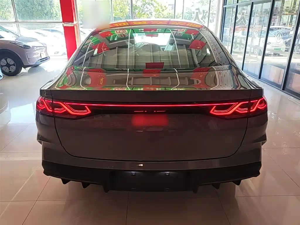 BYD Qin L 2026 DM-i 128KM Progressive фото 6