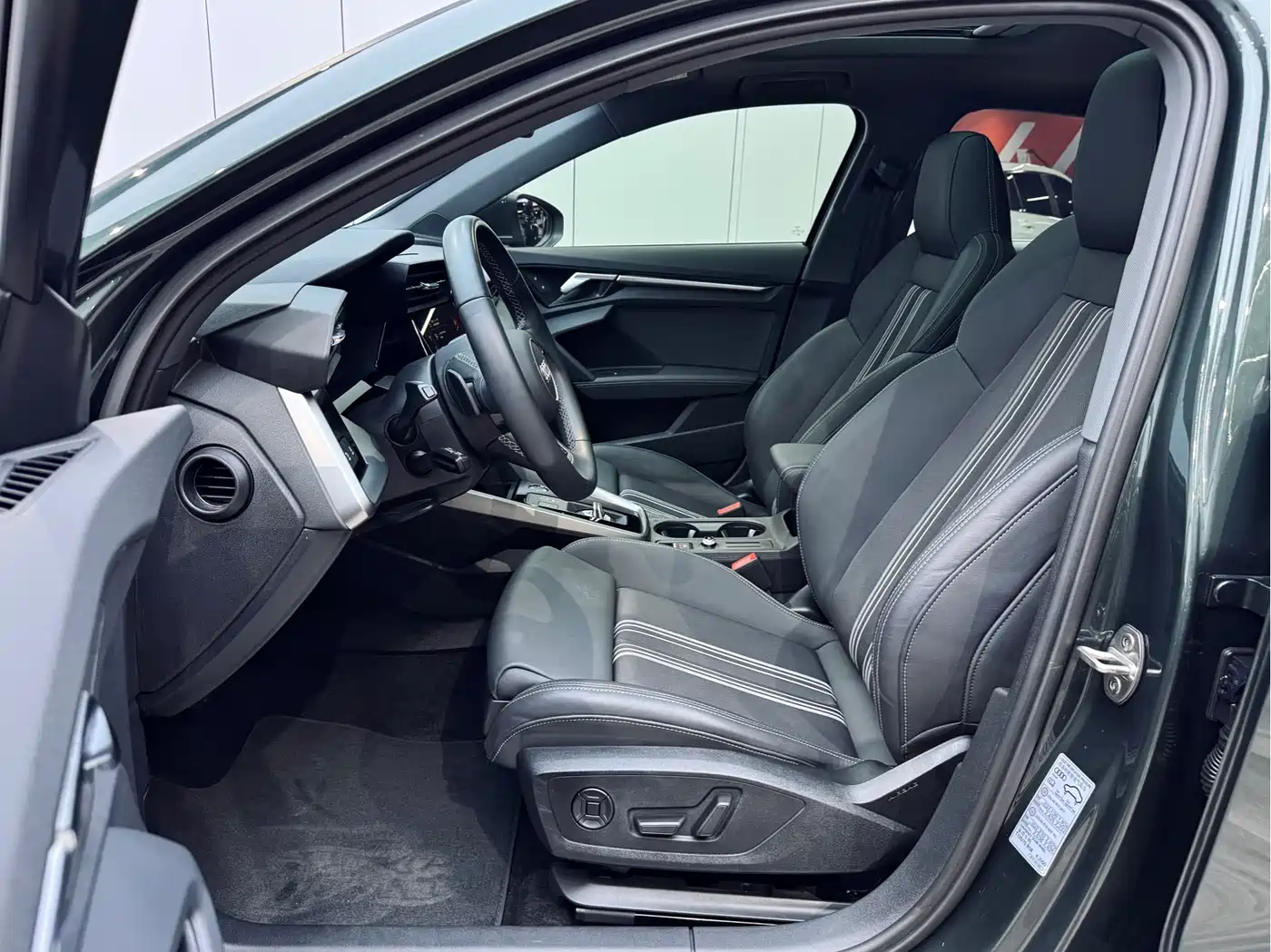 Audi A3 2024 Model Sportback 35 TFSI Fashion Sport фото 9