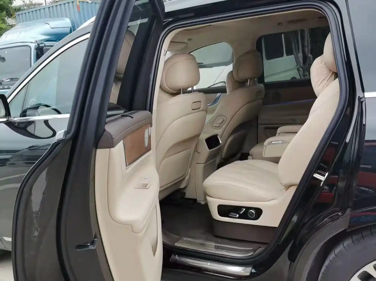 Aito M9 2024 2024 Range Extender Max Edition 42kWh 6-seater