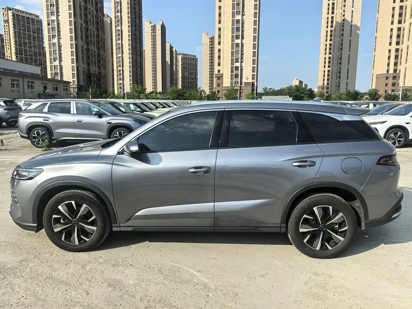 BYD Seal 05 DM-i 2025 DM-i 115KM Honor фото 4