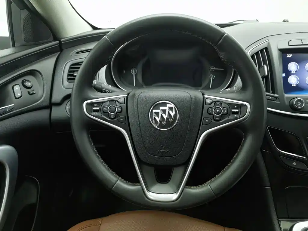 صورة 11 - Buick Regal