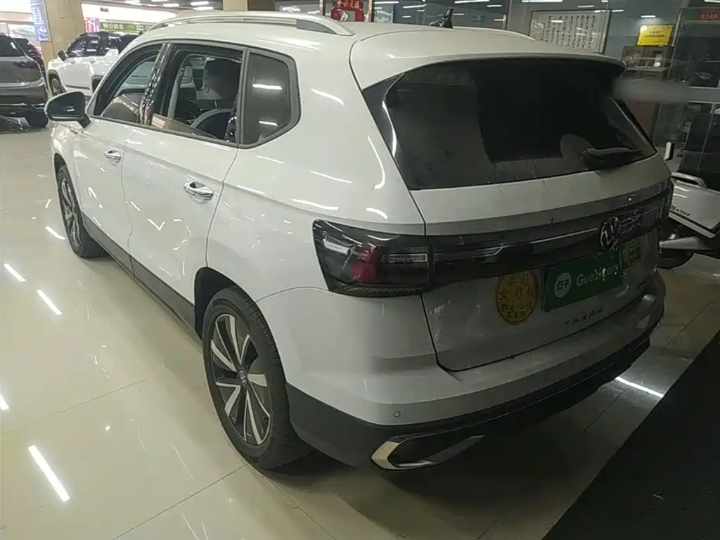 Volkswagen Tharu 2023 300TSI 2WD Bright Moon Edition фото 5