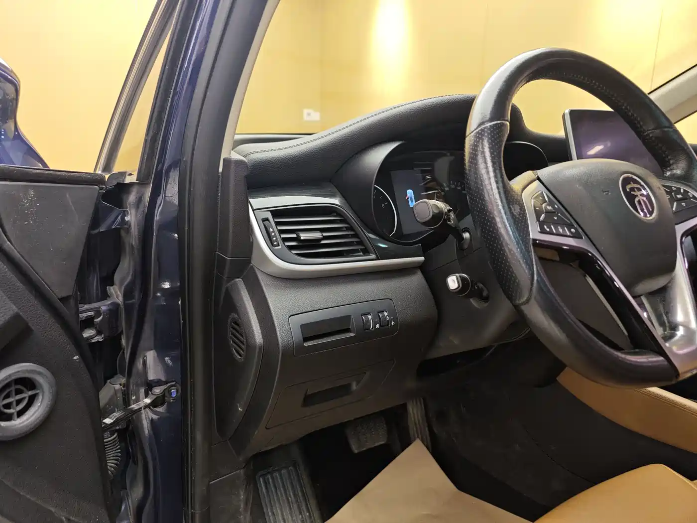 BYD Song MAX 2019 1.5T Auto Smart Connect Dynamic 6-seater China VI фото 11