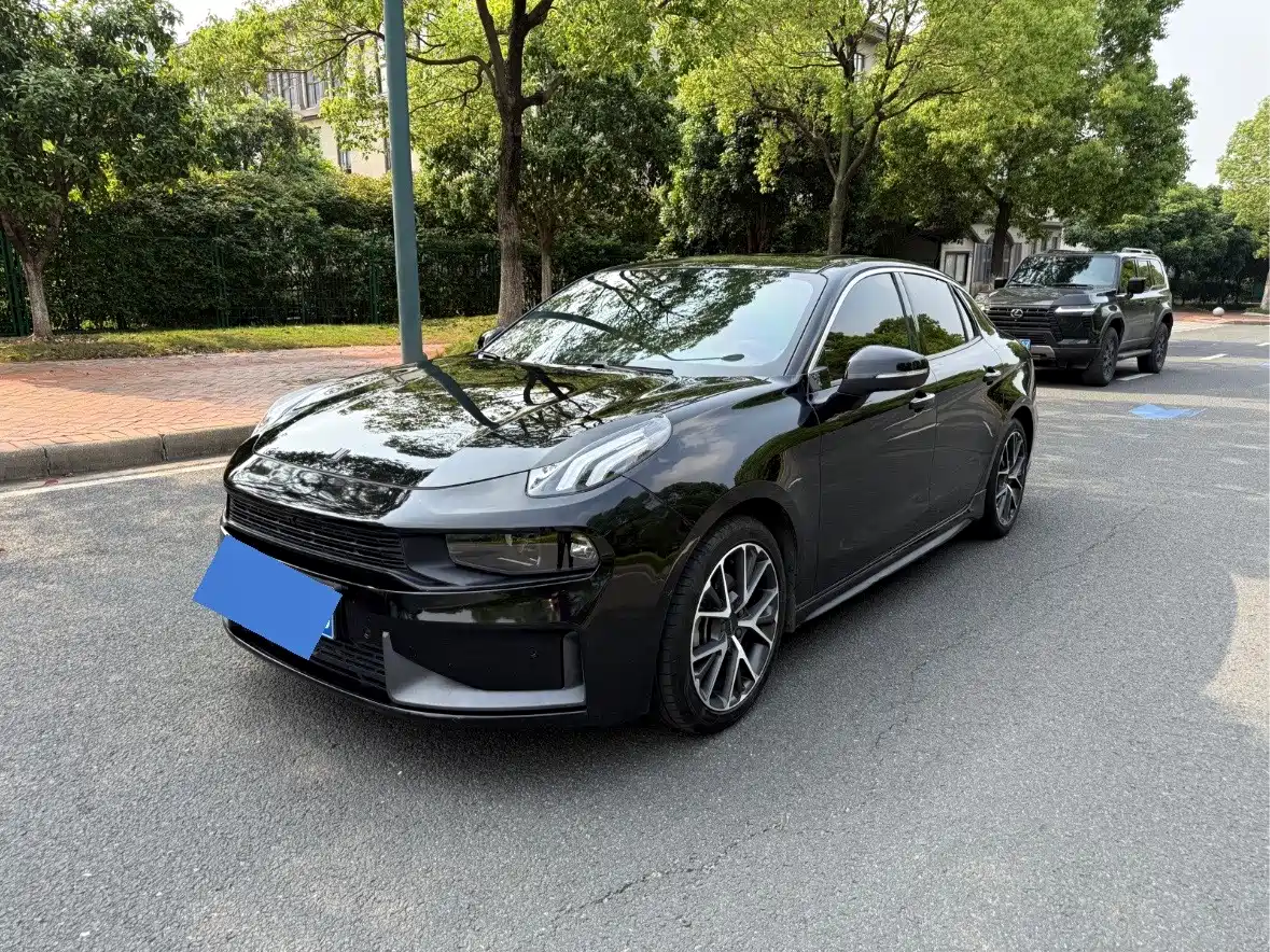 Lynk & Co 03 2018 1.5TD DCT Power Pro Version China V