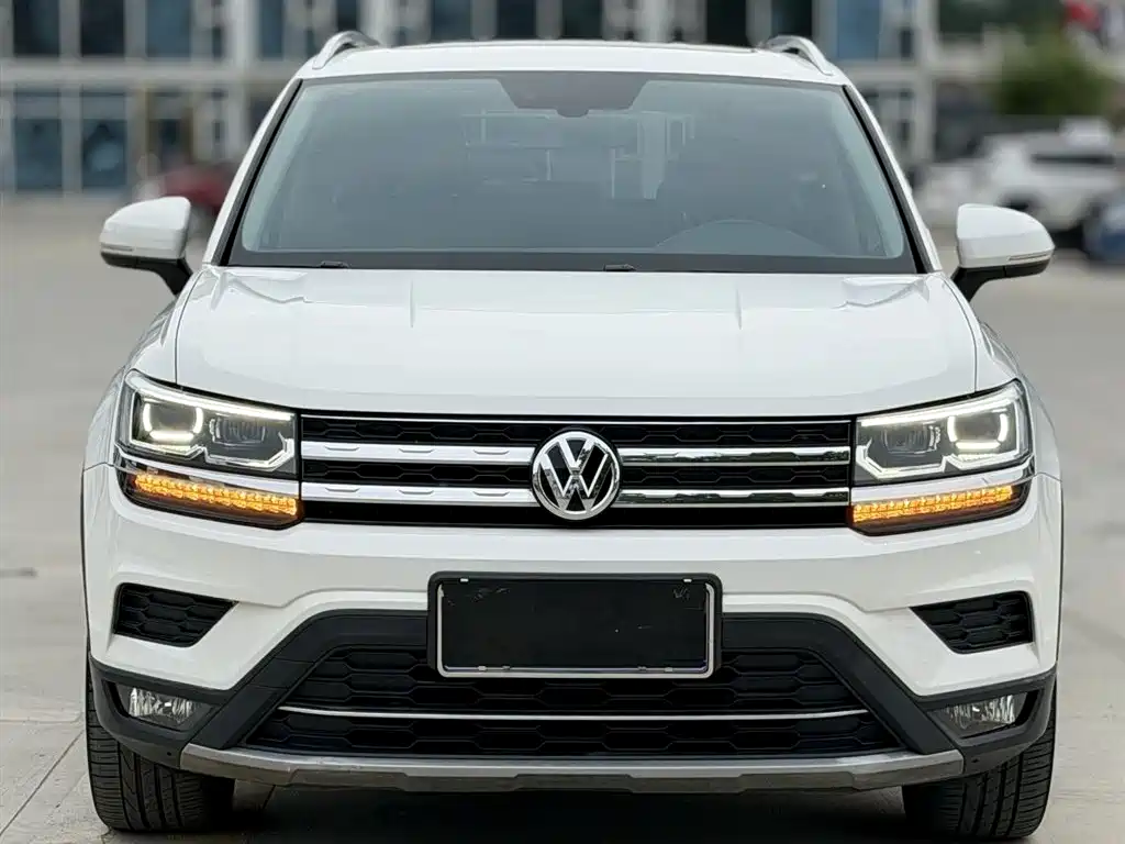 Volkswagen Tharu 2020 330TSI 4WD Luxury Edition China VI фото 5