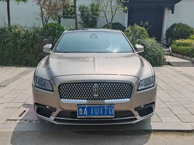 Lincoln Continental 2019