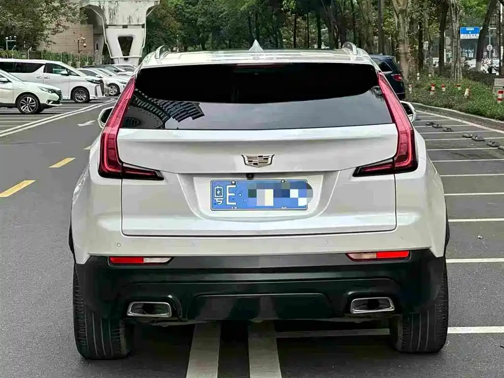 Фото 5 - Cadillac XT4