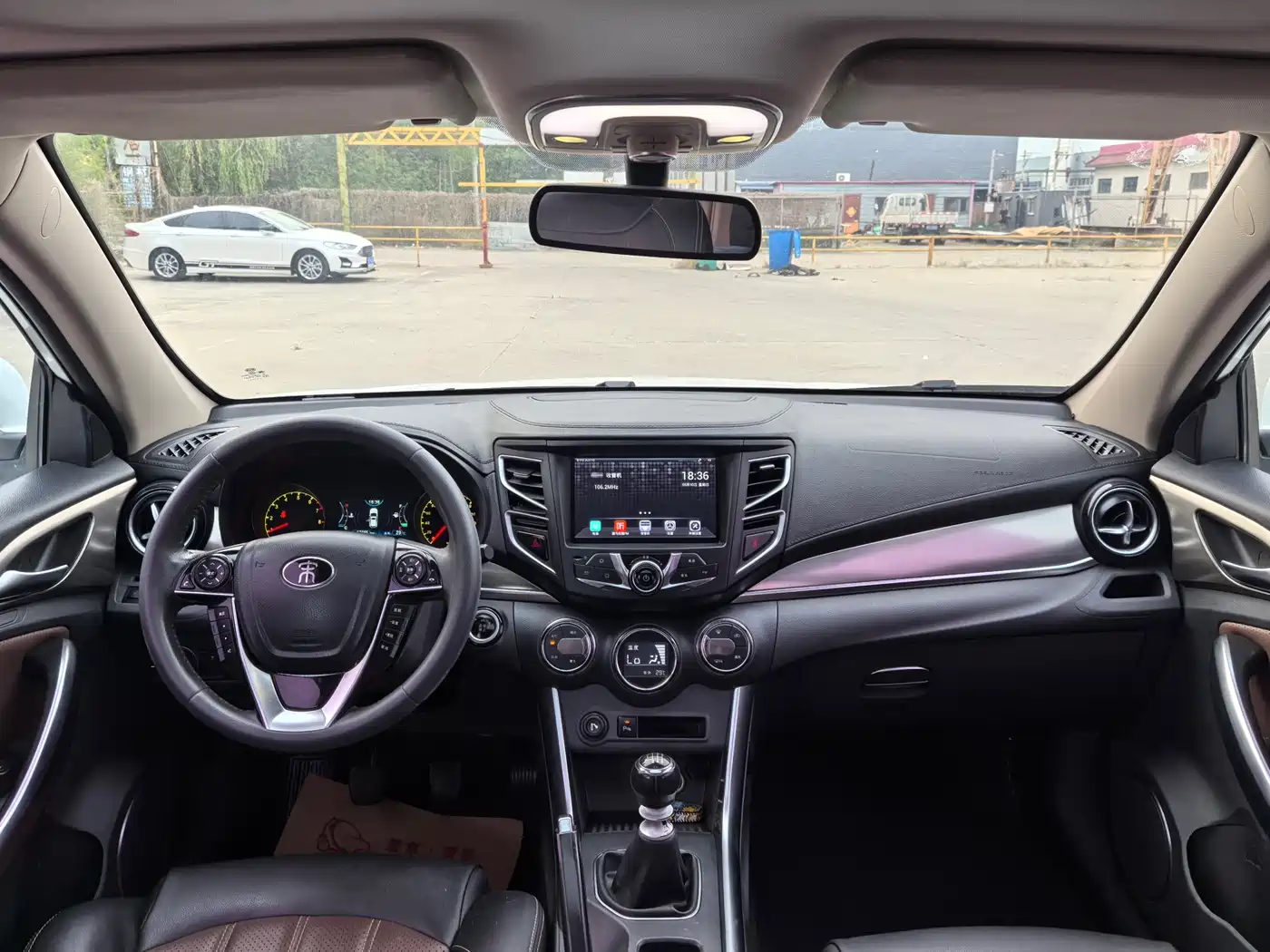 BYD Song 2016 Unrivaled Edition 1.5TI Manual Elite Edition фото 9