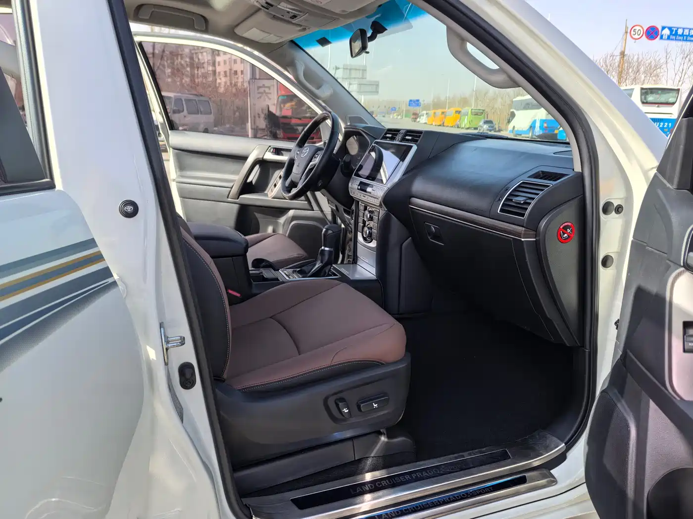 Toyota Prado 2018 3.5L Auto TX-L фото 7