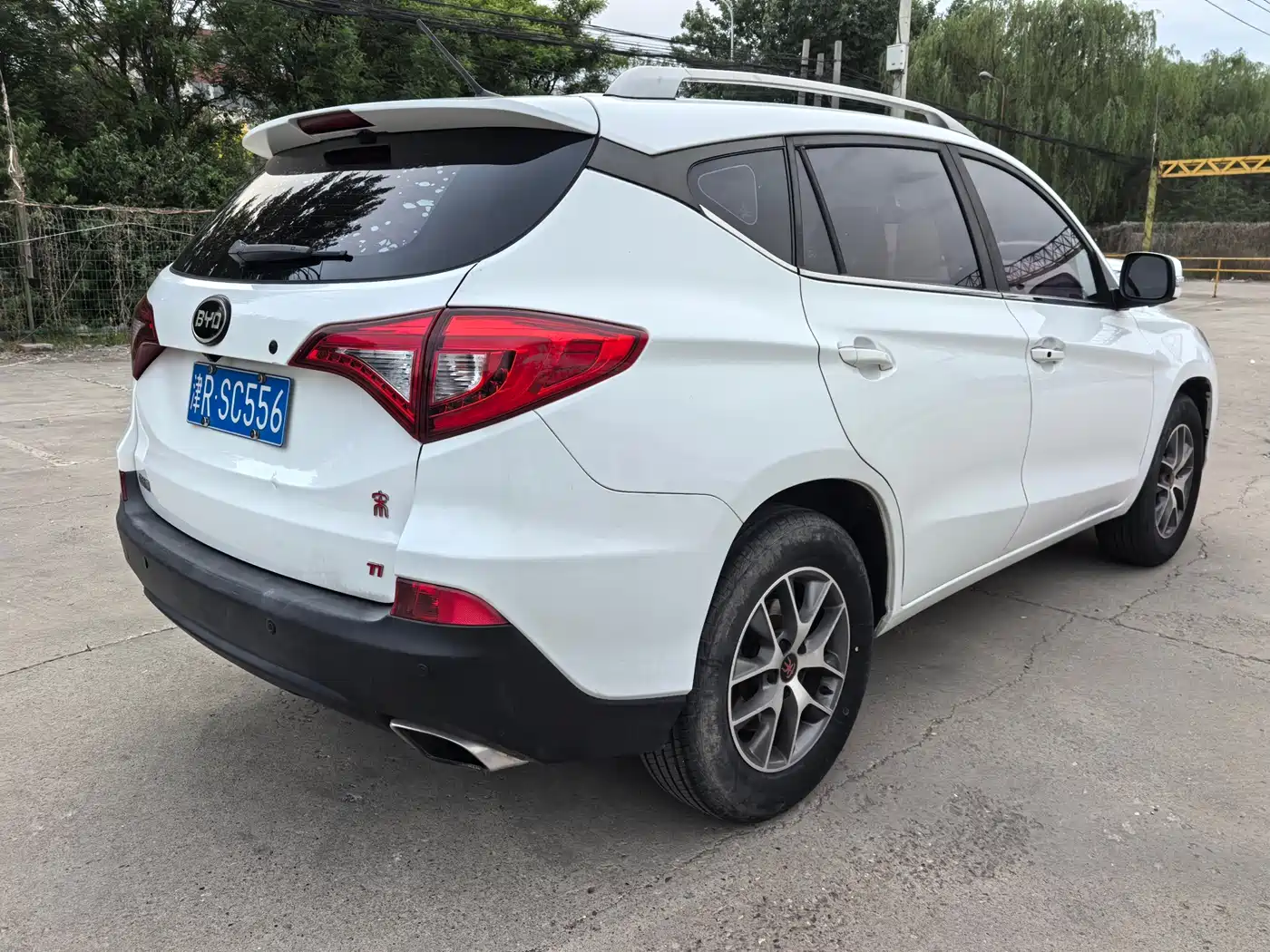 BYD Song 2016 Unrivaled Edition 1.5TI Manual Elite Edition фото 7