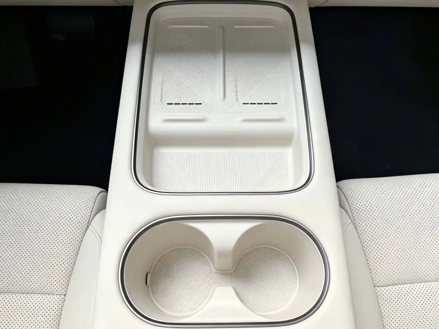 Li Auto i6 2026 2025 2WD Base Model