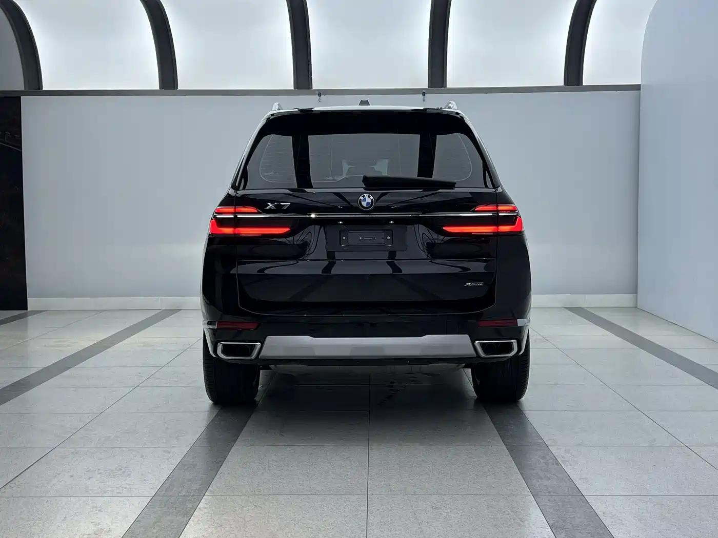 BMW X7 2024 xDrive40i Leading Luxury Package фото 4