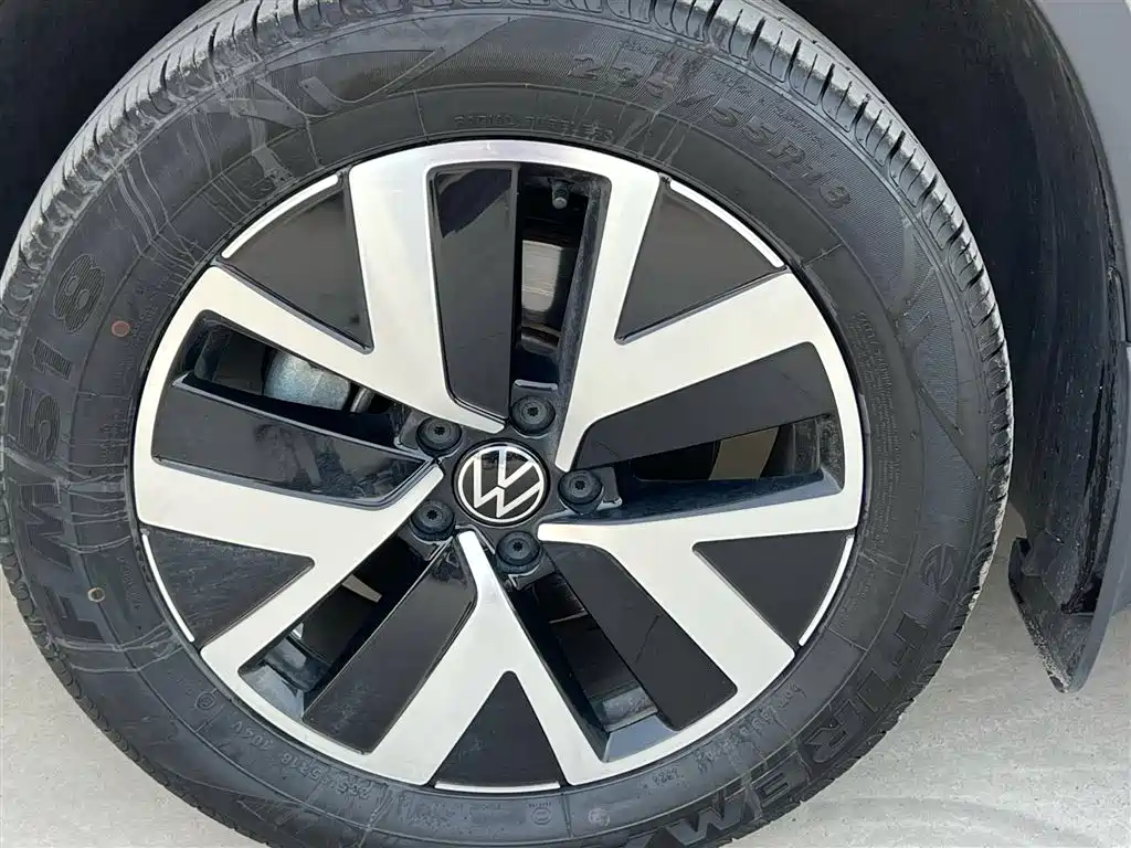 Volkswagen Tayron 2023 280TSI 2WD Luxury Plus Advanced Edition фото 5