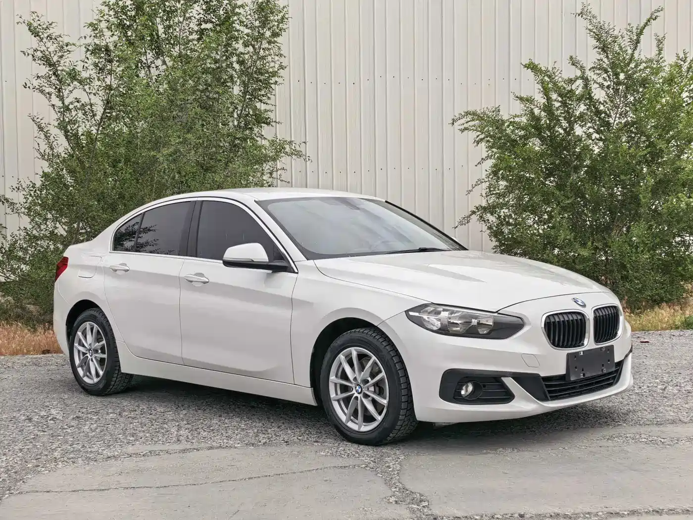 BMW 1 Series 2017 118i Fashion фото 3