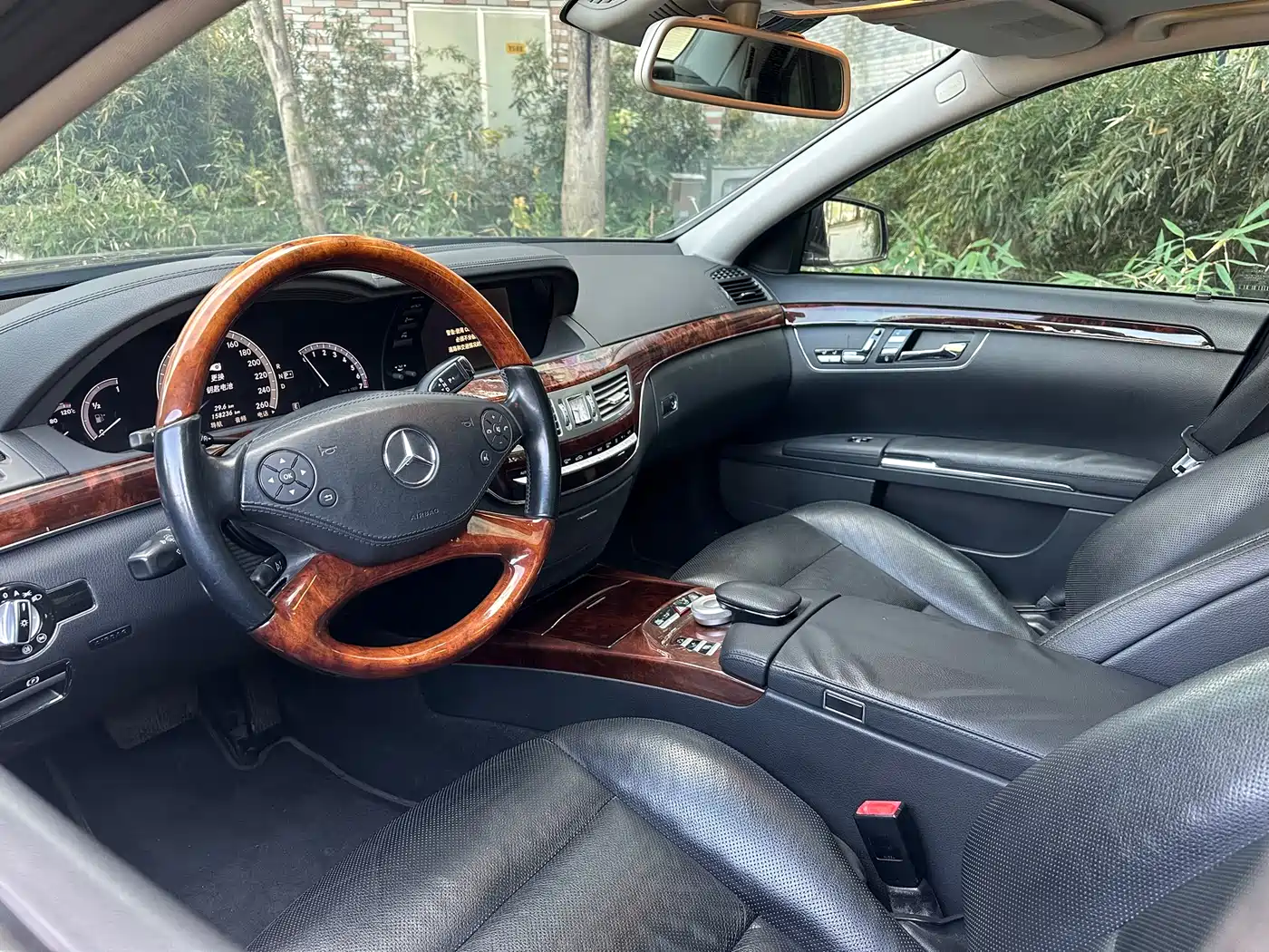 Mercedes-Benz S-Class 2012 S 300 L Premium Grand Edition фото 8