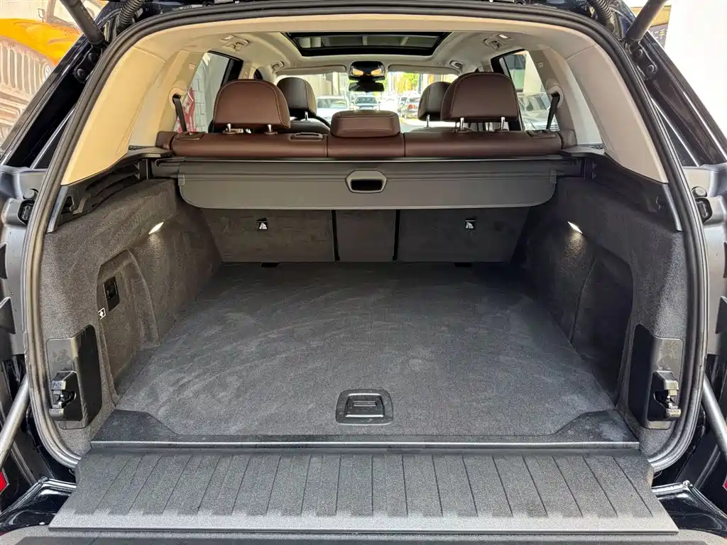 BMW X5 2023 xDrive 30Li Premium M Sport Black Night Package фото 8
