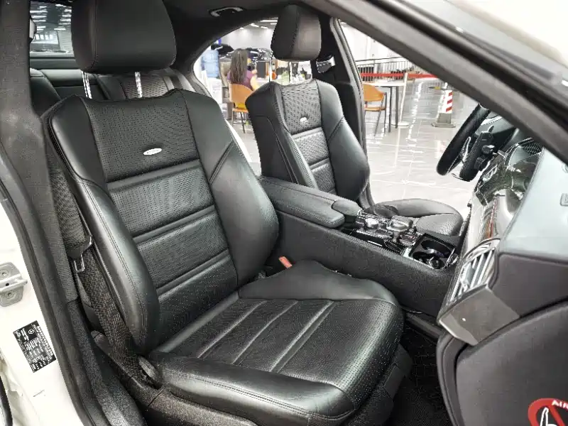 Mercedes-Benz CLS AMG 2012 AMG CLS 63 фото 7