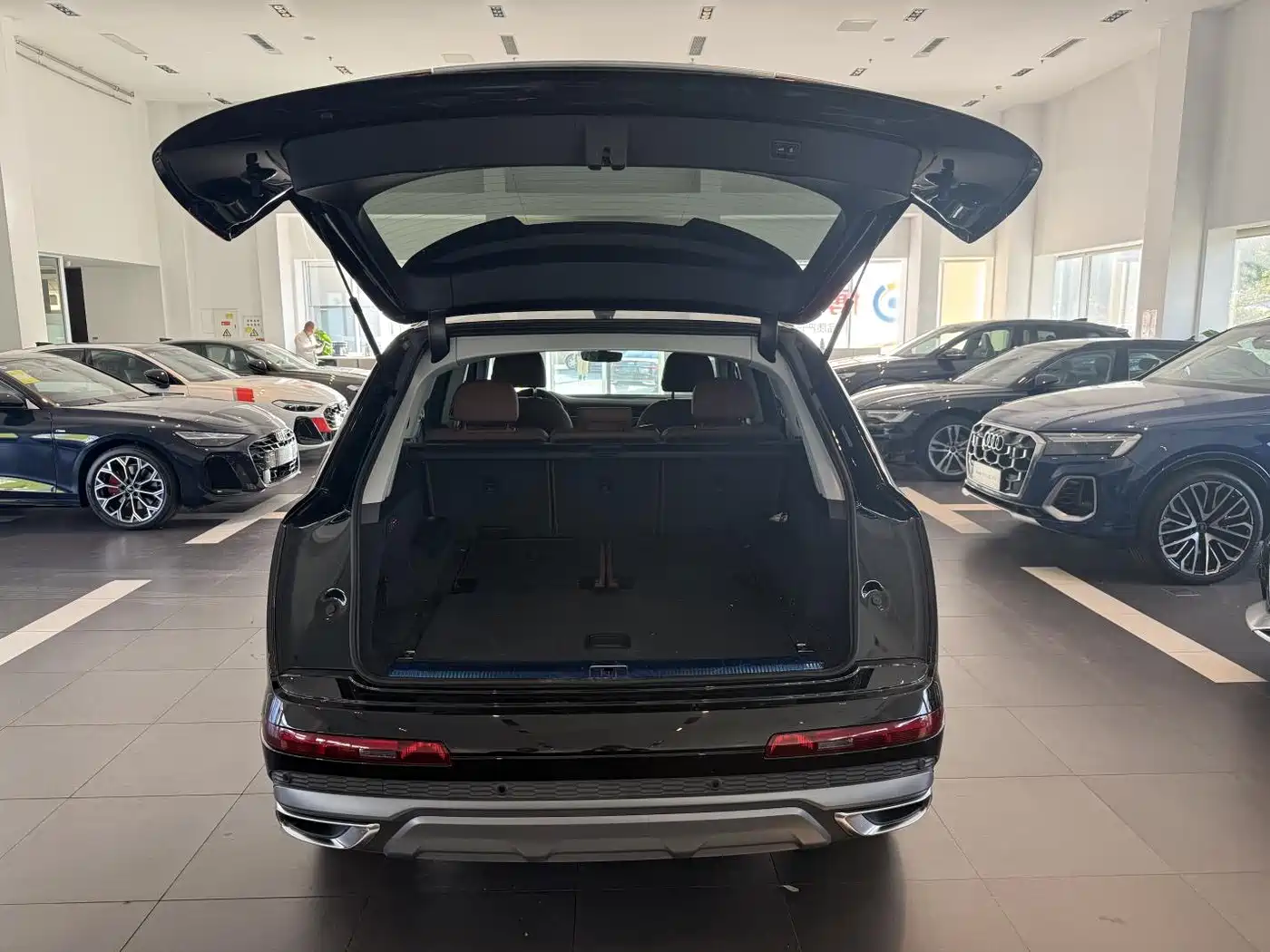 Audi Q7 2022 55 TFSI quattro S line Sport фото 6
