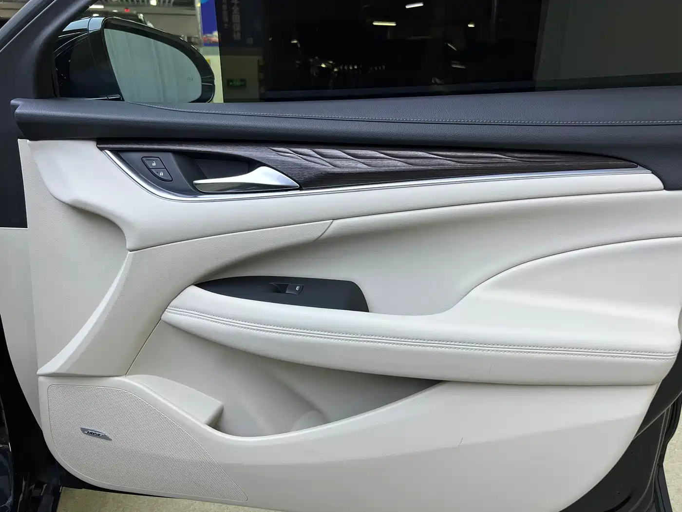 Buick LaCrosse 2022 Avenir First Edition фото 14