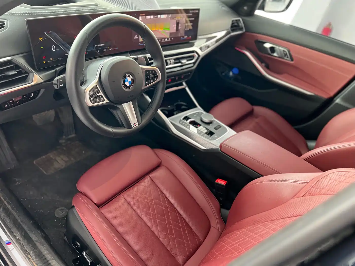 BMW 3 Series 2023 330Li M Sport Dark Night Package фото 4