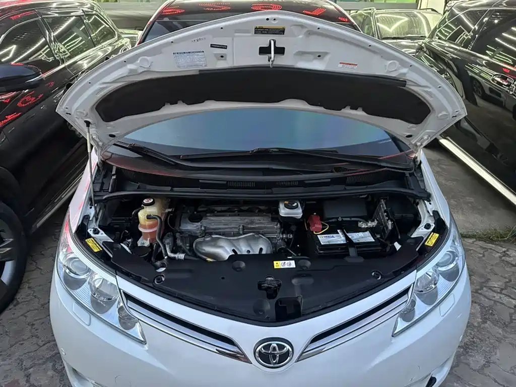 Toyota Previa 2019 2012 2.4L 7-Seater Luxury Edition