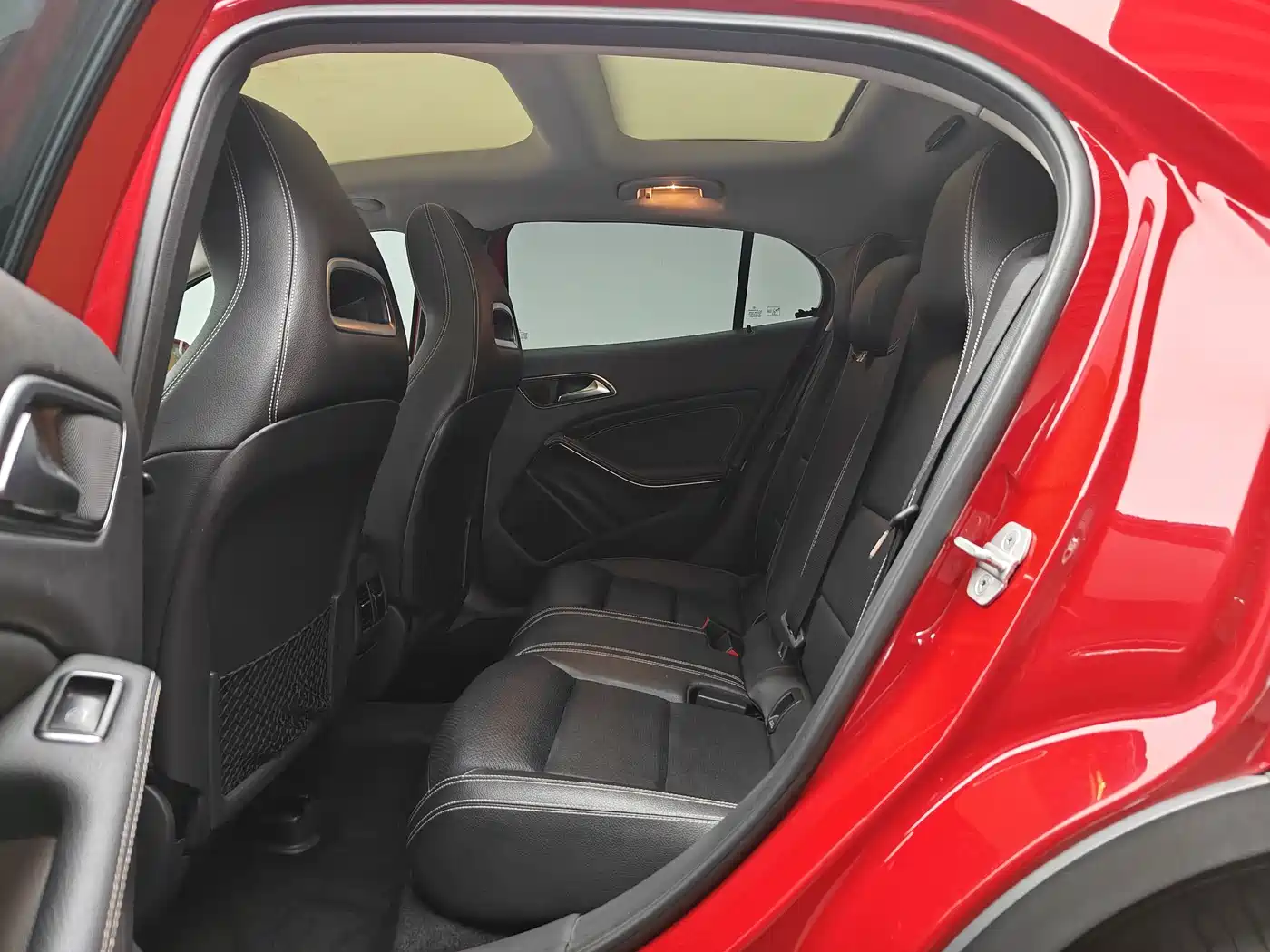 Mercedes-Benz GLA 2016 GLA 200 Dynamic фото 10