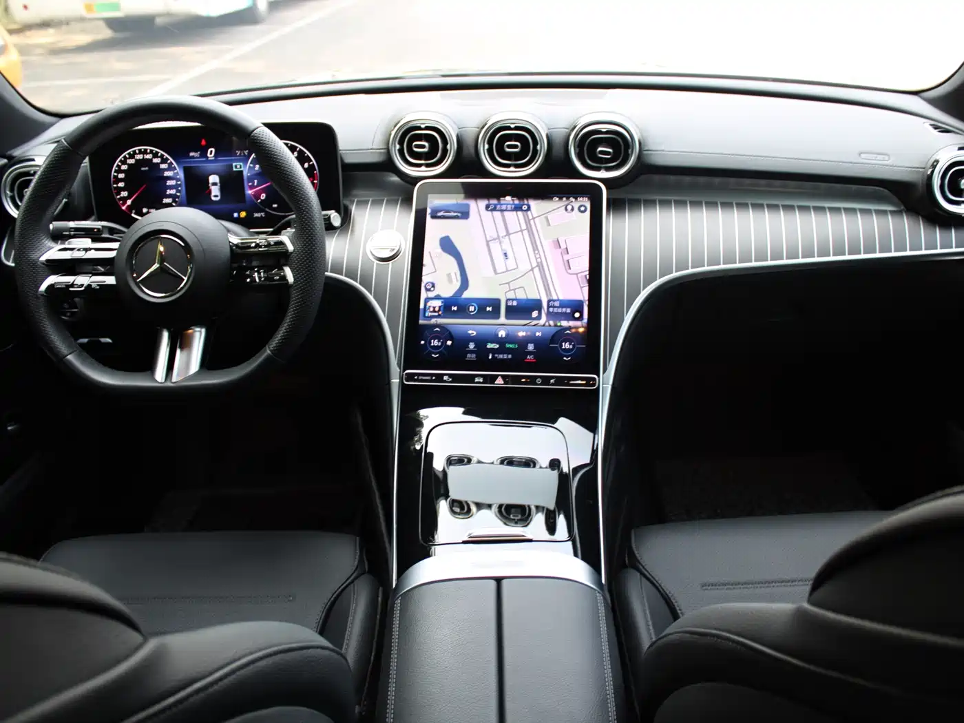 Mercedes-Benz C-Class 2024 Second Facelift C 260 L Sport фото 13